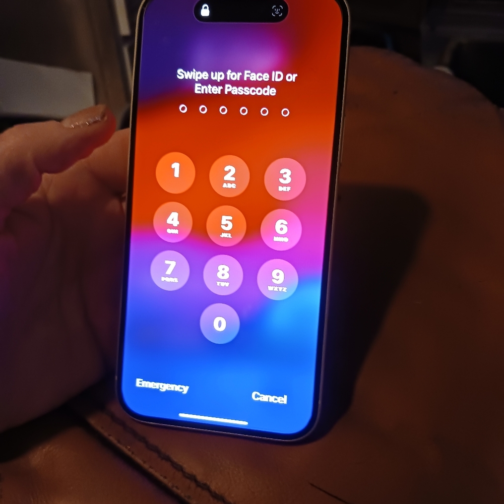 iPhone 15plus - Picture 6 of 7